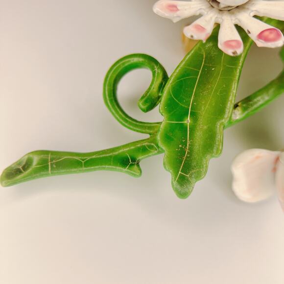 Vintage 1950s Enamel Floral Brooch, Mid-Century, Hand-Painted, Kitschy Style - Picture 4 of 8